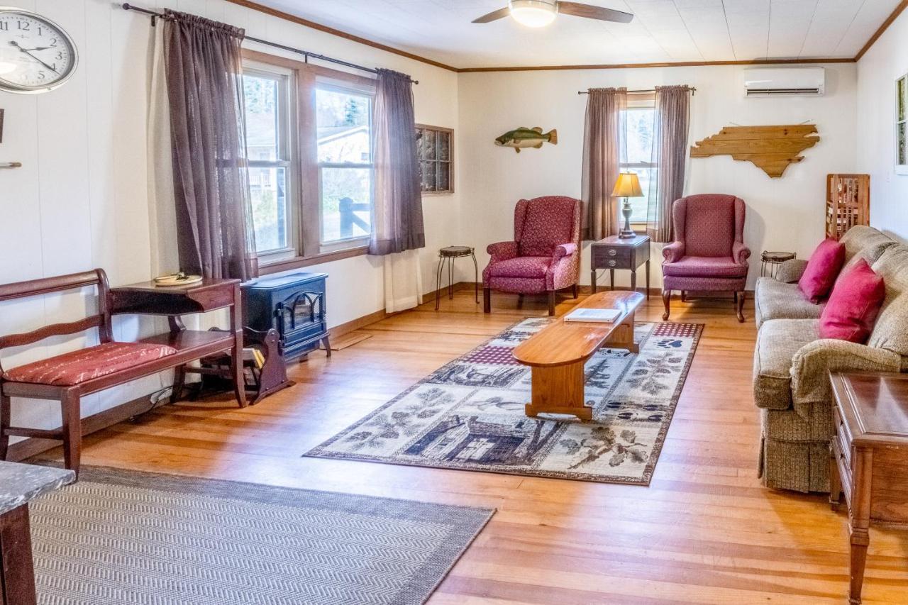 Deep Creek Shambala Villa Bryson City Buitenkant foto