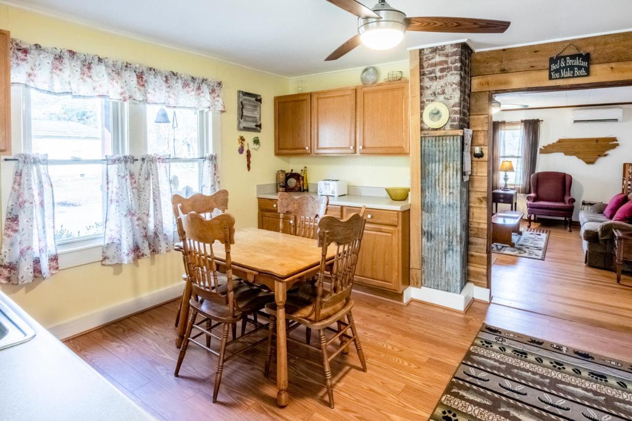 Deep Creek Shambala Villa Bryson City Buitenkant foto