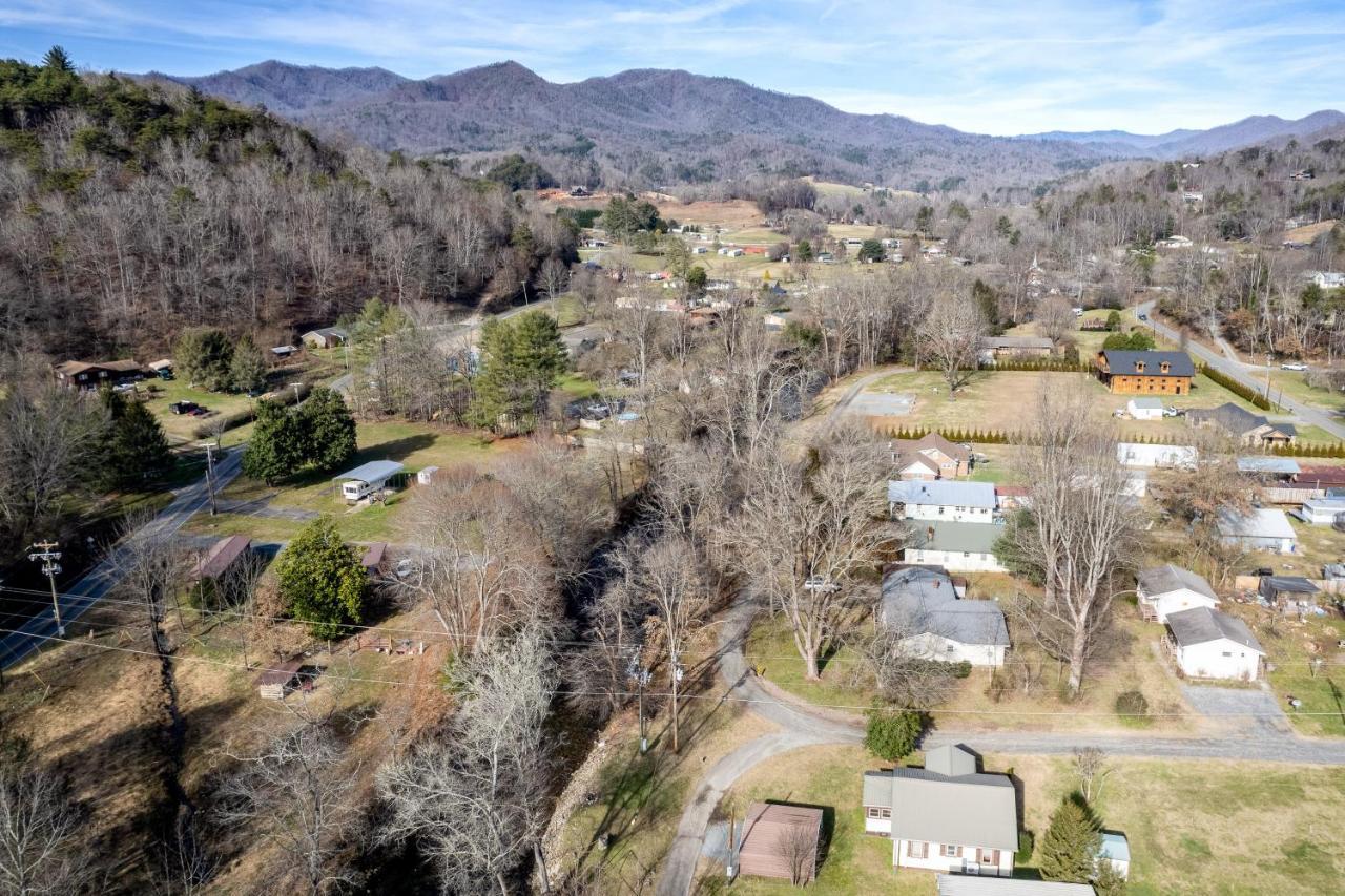 Deep Creek Shambala Villa Bryson City Buitenkant foto